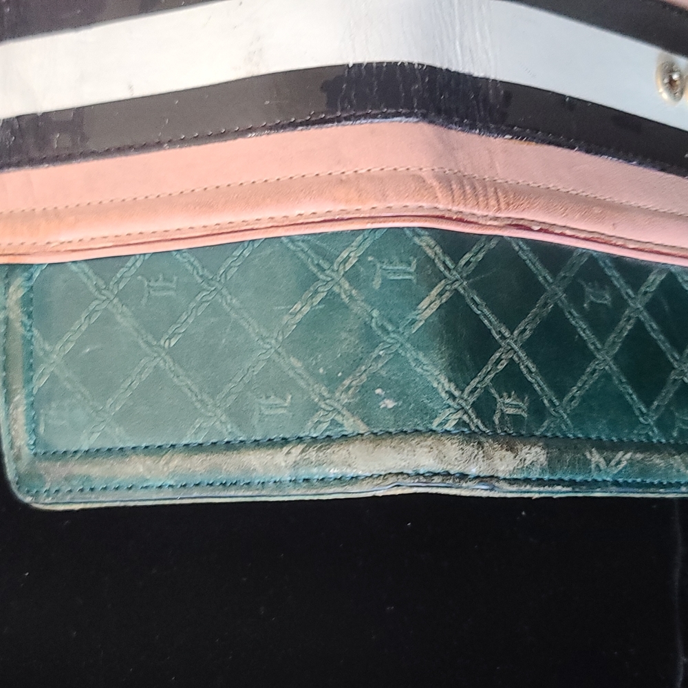 L.A.M.B. Clutch Wallet - Picture 4 of 4